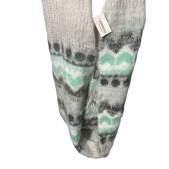 Aeropostale Charcoal Grey Turquoise Blue White Multi-Design Infinity Scarf NWT - Picture 3 of 8